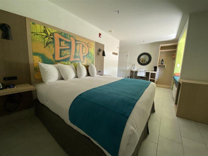 Western Airport Entrada Hotel 2*